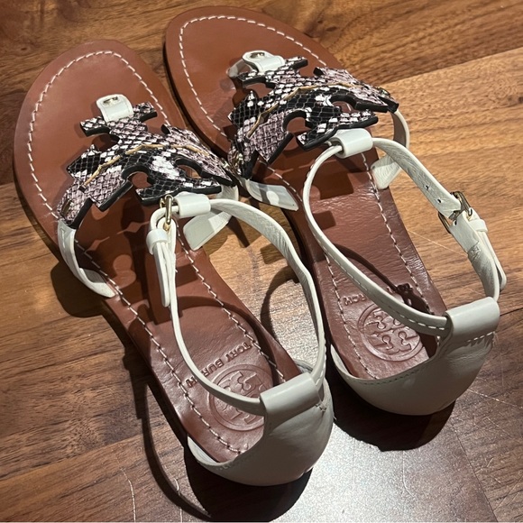 Tory Burch Flat Thong Sandals - Phoebe in EXCELLENT condition! Only worn once! - Picture 8 of 16